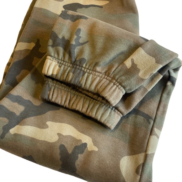 TNA’ Camo Joggers - Picture 3 of 6